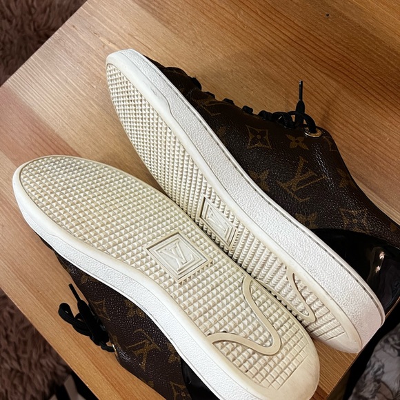 LOUIS VUITTON FRONTROW SNEAKERS - Picture 3 of 4
